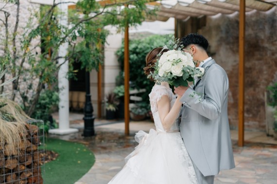 顔隠しショット