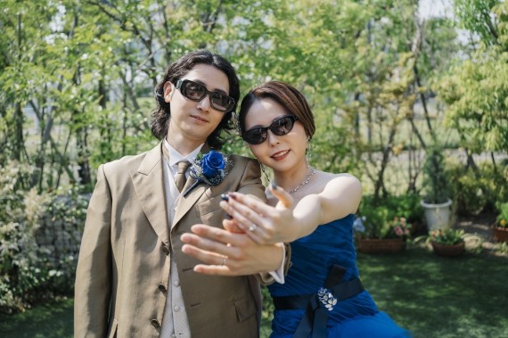 結婚式　サングラス