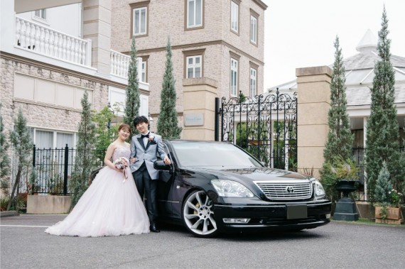 ピンクカラードレス